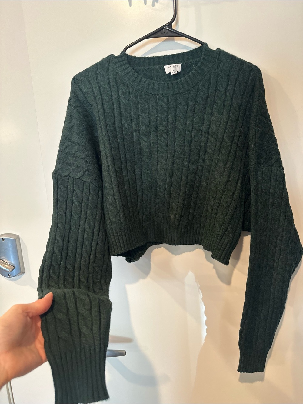 Le Lis Dark Green Cable-Knit Cropped Crewneck Sweater